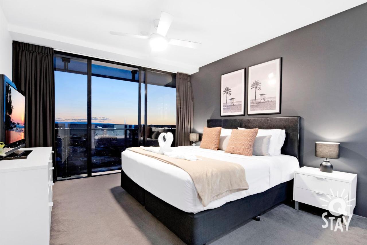 Kids Stay Free In Hinterland View 1 Bedroom Spa Apartment At Circle On Cavill - Q Stay Gold Coast Exterior photo