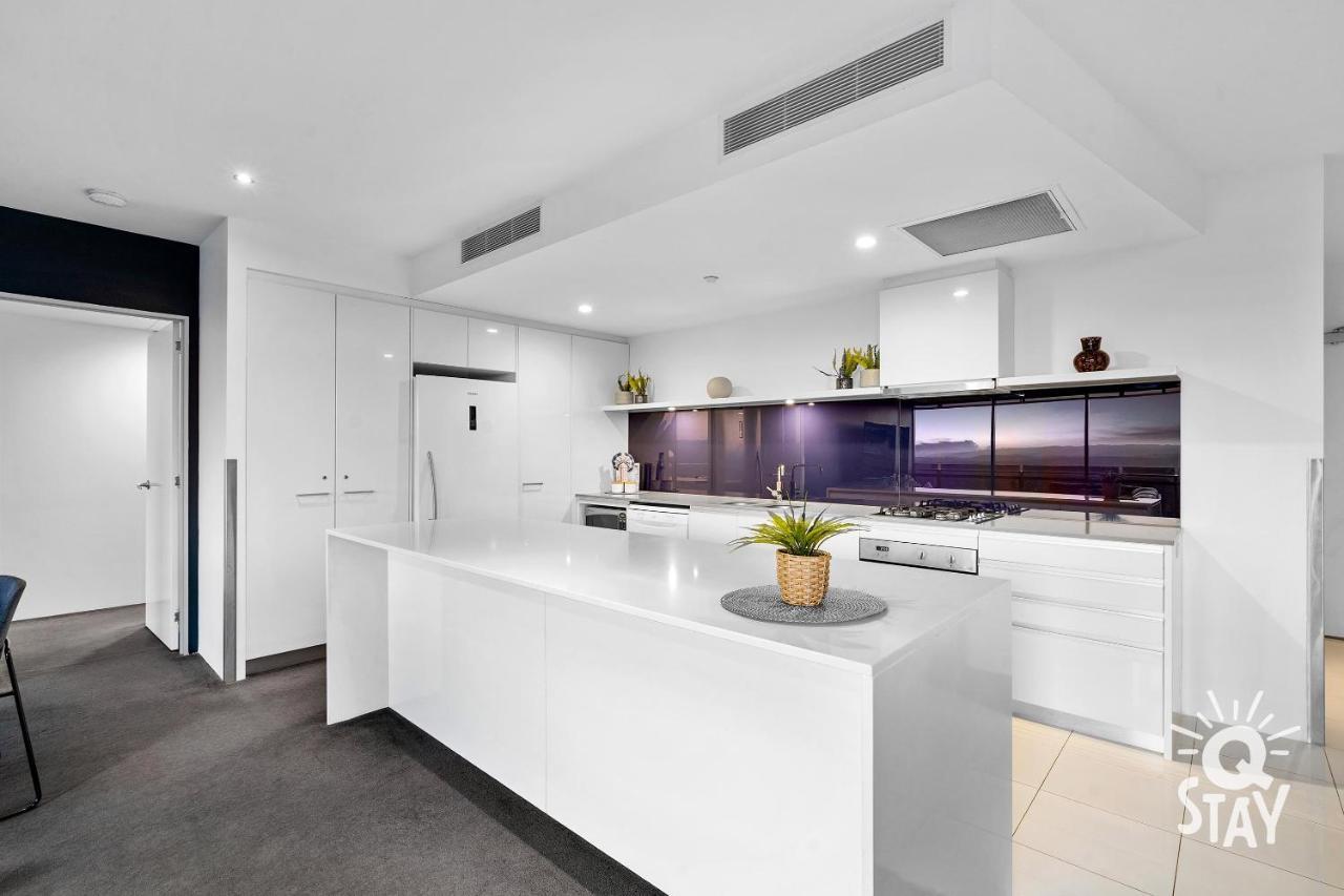 Kids Stay Free In Hinterland View 1 Bedroom Spa Apartment At Circle On Cavill - Q Stay Gold Coast Exterior photo