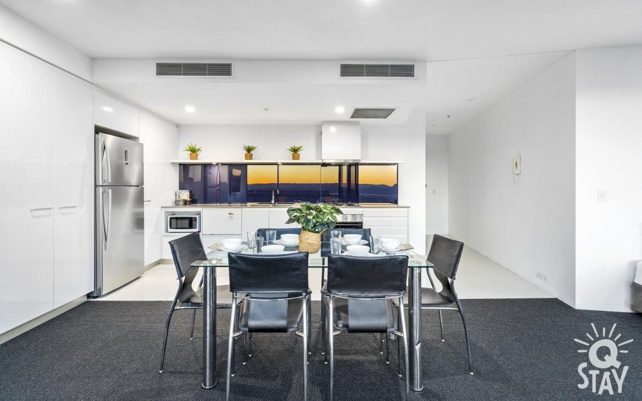 Kids Stay Free In Hinterland View 1 Bedroom Spa Apartment At Circle On Cavill - Q Stay Gold Coast Exterior photo